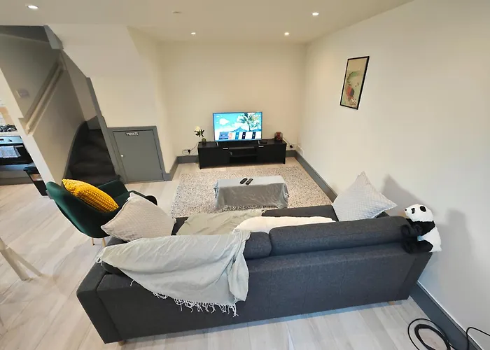 Bright 2 Bedroom Flat With Patio 10 Min To Camden Market